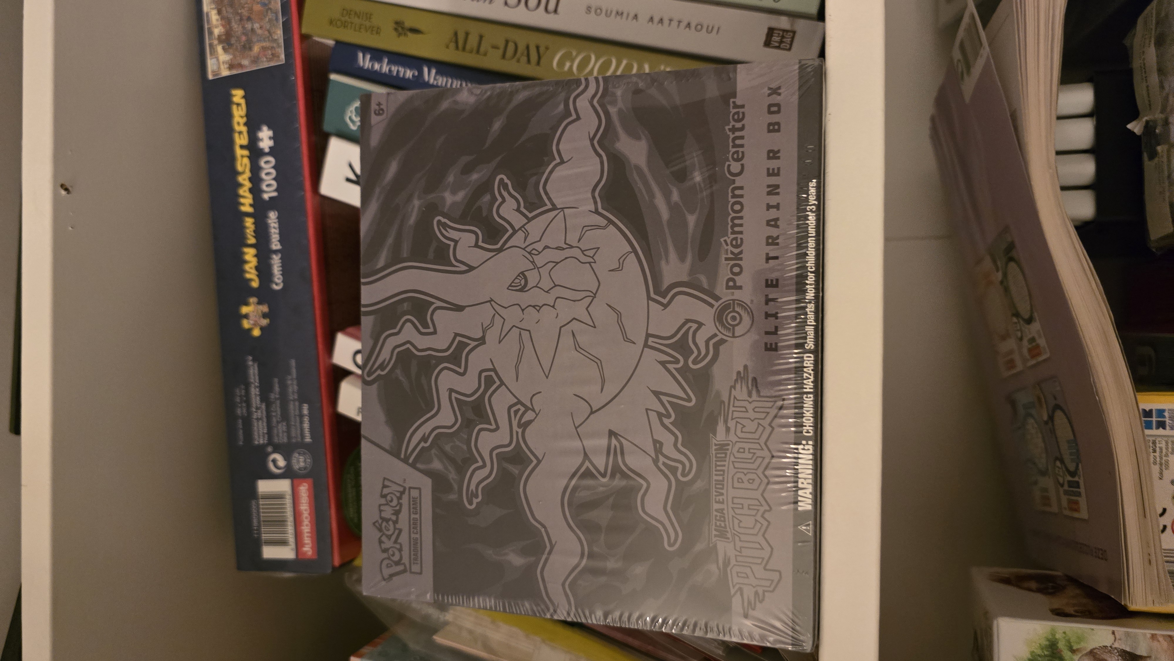 Pitch Black Pokemon Center Elite Trainer Box (Exclusive) foto 1