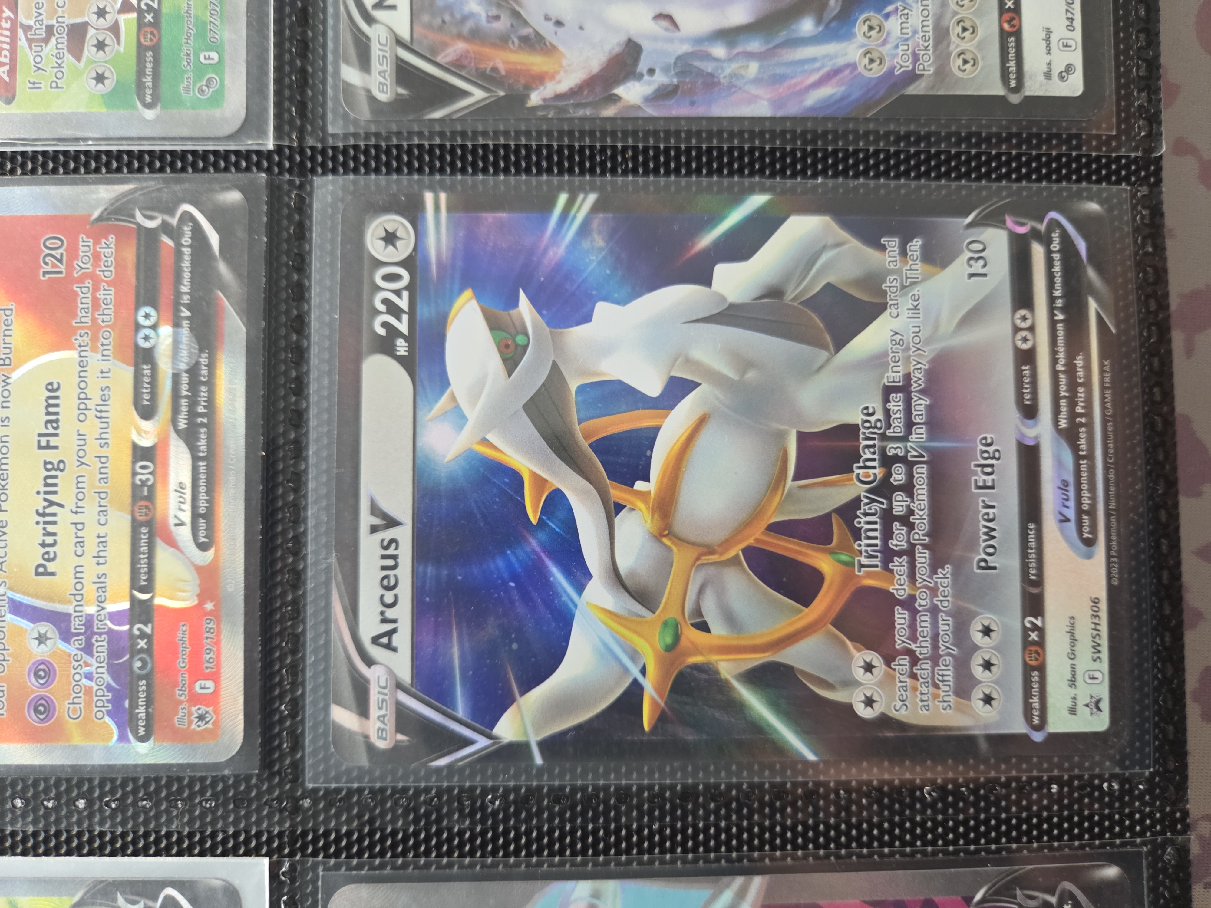 Arceus V foto 1
