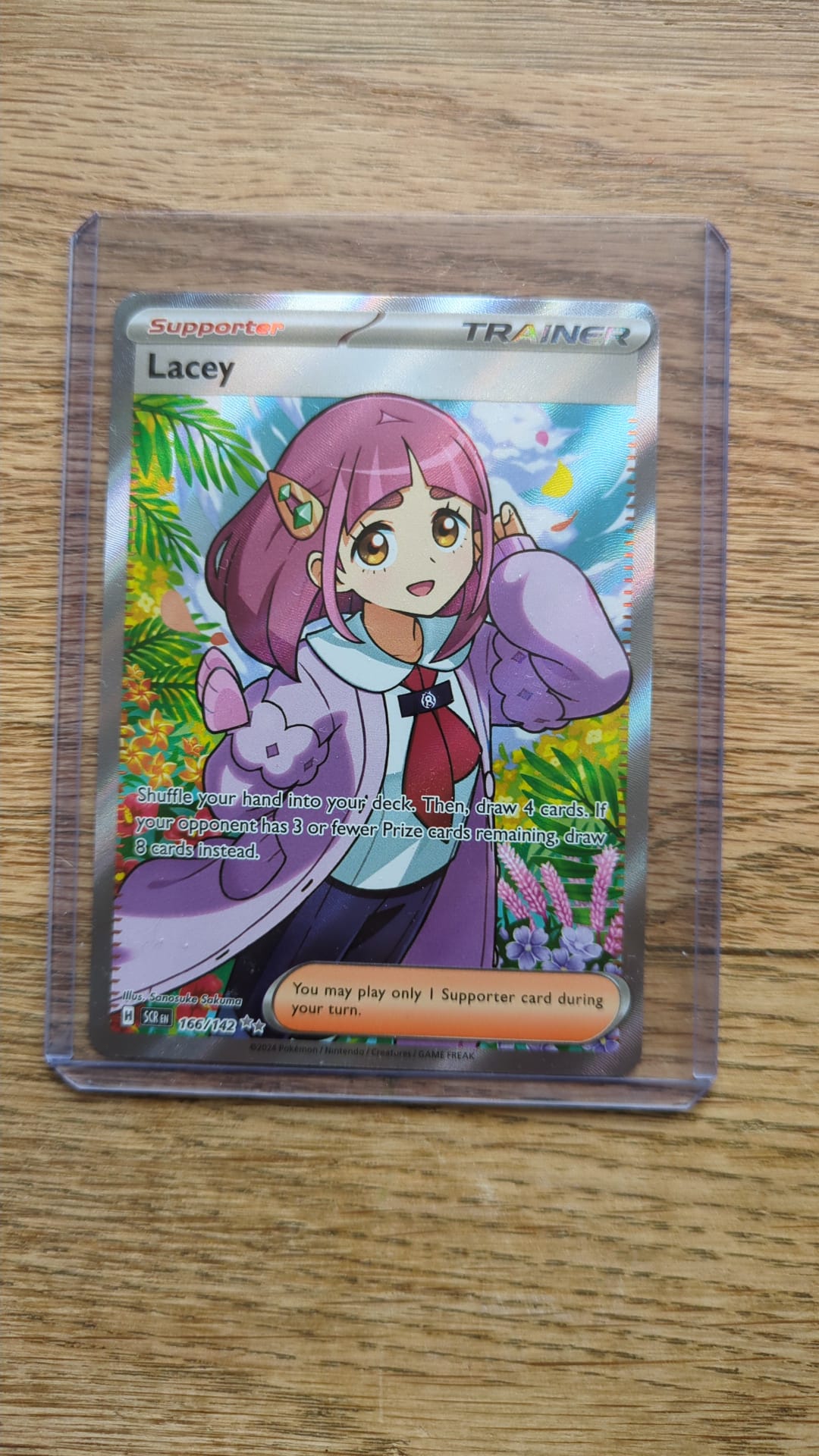 Lacey foto 1
