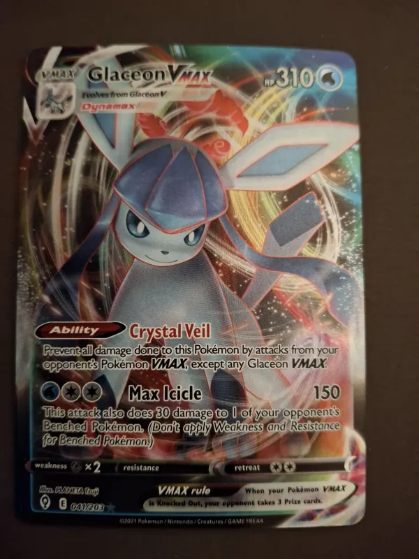 Glaceon VMAX