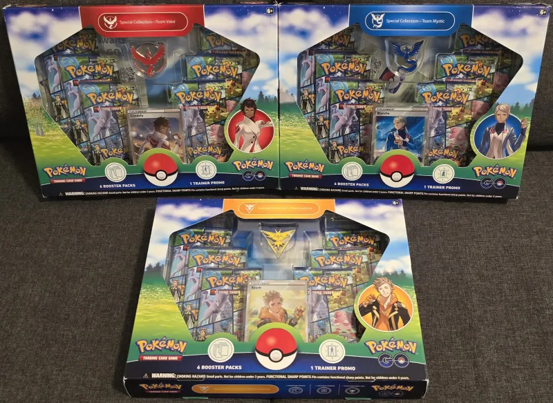 Pokemon GO Special Collection - Team Valor